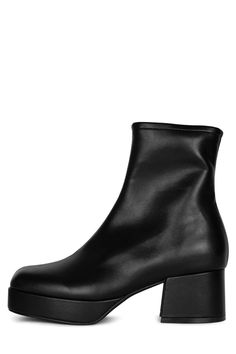 Small Heel Boots, Boot Fits, Sock Boot, Shoes To Buy, Ankle Sock, Low Heel Boots, Low Boots, Fashion Aesthetics, Ankle Bootie