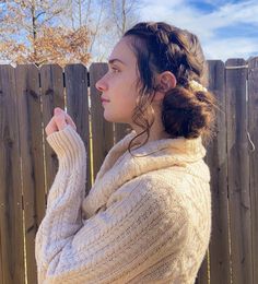 Pentecostal Hair, Dutch Side Braid, Pentecostal Hairstyles, Side Braid With Bun, Side Bun, Harry Style, Extra Long Hair, Style 2023, Curly Hair Inspiration