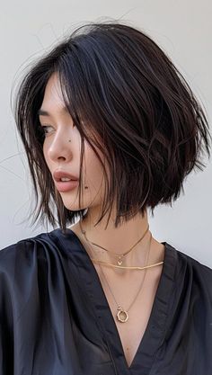 2024 Bob Haircuts, Carre Haircut, Asian Hair Bob, Short Choppy Bob, Short Asymmetrical Haircut, Korean Bob, Razored Bob, Asymmetrical Haircut