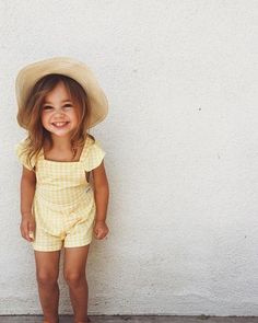 one preppy girl Preppy Toddler, Elegant Outfits, Toddler Girl Style, Outfits 2017, Girls Summer Outfits, Popular Outfits