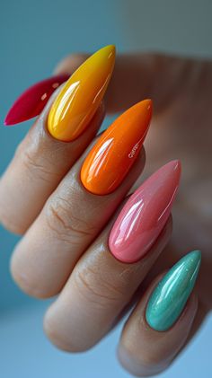 July Nails Summer Colors 2024, Nail Art Vermelho, Unusual Nails, Nail Designs Easy Diy, Patterns Drawing, Red Nail Art Designs, Red Nail Art, Long Nail Designs