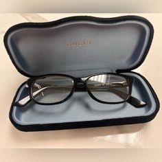 Brand New Gucci Glasses. (Size: Regular) Gucci Eyeglasses, Gucci Glasses, Gucci Accessories, Gucci Black, Glasses Accessories, Eye Glasses, Women Accessories, Gucci, Brand New