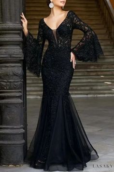 Lasaky - Elegant V-Neck Trumpet Mermaid Evening Gown with Patchwork Detail Sukienki Maksi, Black Lace Wedding, Baju Kahwin, Black Lace Maxi Dress, Banquet Dresses, Gaun Fashion, Evening Dresses With Sleeves, Fishtail Dress, Dress Sleeve Styles