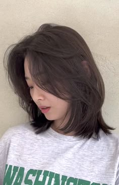 Boyish Haircut For Women, Indigo Hair, Korean Long Hair, Haircuts For Medium Length Hair, Oval Face Haircuts, Layered Haircuts For Medium Hair