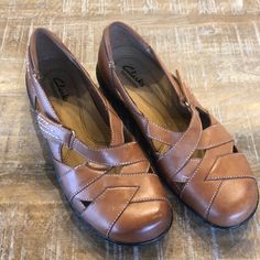 Excellent Condition! Brand New, Never Worn! Clark’s Bendables Tan Leather Slip On Style Shoes. Velcro Closure. Very Nice! Size 7m Clark Leather Shoes, Womens Clarks, Clarks Shoes, Leather Slip Ons, Loafer Flats, Shoe Brands, Tan Leather, Flat Shoes Women, Leather Shoes