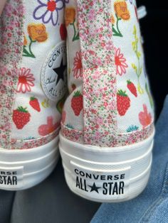 Tweets Pretty, Floral Converse, Converse Platform, Cher Horowitz, Converse Star, Funky Shoes, Sum Up