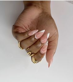 Almond Nails Designs Black, Pretty Almond Nails, Nails Designs Black, Knotless Hairstyle, Almond Nails Trendy, Acrylic And Gel Nails, Fantasy Nails, Nude Nail