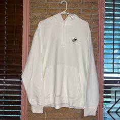 Nwot Nike Hoodie Men’s Xl. In Excellent Condition!! Comes From A Smoke Free Home. No Rips, Tears Or Stains In Material. Will Ship Within 3-5 Business Days. Nike White Hoodie With Adjustable Hood, White Long Sleeve Nike Sweatshirt, Nike Urban Style White Sweatshirt, Nike White Urban Sweatshirt, White Nike Urban Sweatshirt, White Fleece Urban Hoodie, White Urban Fleece Hoodie, Urban Style White Fleece Hoodie, White Urban Style Fleece Hoodie