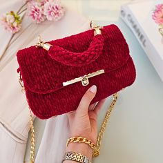 👜GENERAL FEATURES👜  FeyZolfey red handbag is produced from 100% velvet yarn. The overall dimensions of this velvet bag for women are 17x24x7cm. The lining inside this women purse is satin material and has one inner pocket. This quilted bag also offers sophisticated styling. This crochet shoulder bag has one chain strap (100cm) and one crocheted handle that allows you to wear it as a classic handbag. It also has a snap closure system. These handmade bags do not contain chemicals that may affect human health. ⭐A UNIQUE PIECE⭐  FeyZolfey knitted bag for girls has a magnificent look thanks to its unique design.  Evening purses for women, which have multiple uses, can be used daily, on the beach, at an invitation or in areas such as school. Due to the perfect size of this woven handbag for ev Velvet Handbag, Boho Purse, Velvet Yarn, Handmade Crochet Bags, Knitted Bag, Crochet Shoulder Bag, Red Purse, Trendy Shoulder Bag, Ladies Bag