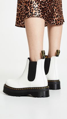 Dr Martens 2976 Quad, Dr Martens Outfit, Doc Martens Style, Martens Style, Shoe Inspo, Black Leather Shoes, White Boots, Chelsea Boot