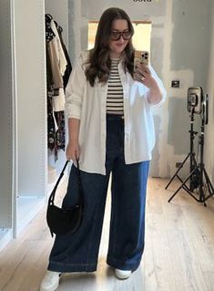 diana.dares en LTK Plus Size Contemporary Fashion, Spring 2024 Plus Size Outfits, Outfits For Fat Woman, Fat Outfit Ideas, Plussize Outfit Ideas, Fat Girls Outfit Ideas, Plus Size Denim Outfits, Longsleeves Outfit