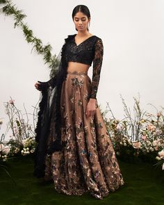 Brown Lengha, Black Lengha, Mani Jassal, Orang India, Lehnga Dress, Skirts White, Gaun Fashion, Indian Lehenga, Frou Frou