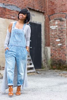 Denim Shorts Outfit, Spring Look, Mode Casual, Denim Blouse, Chic Fashion, Looks Style, Outfits Casuales, Denim Top, Womens Fashion Casual