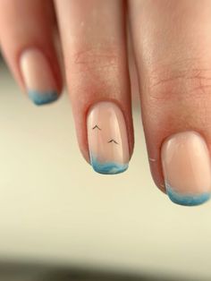 Blue Waves Nails, Summer Nails 2024 Gel, Ocean Marble Nails, Subtle Beach Nails, Short Ocean Nails, Sea Nail Art The Beach, Beach Gel Nails Ideas, Beach Nails White, Sea Nails Designs