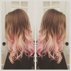 Pink Hair Balayage, Pink Ombre Hair, Pastel Pink Hair, Hair Dye Ideas, Hair Color Pink, Rose Gold Hair, Hair Color And Cut, Hair Balayage, Rose Pastel