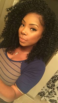 Crochet braids with freetress water wave hair . I left the perimeter of my hair out so the style would be undetectable. Big Wavy Curls, Freetress Water Wave, Water Wave Crochet, Faux Loc, Wave Crochet, Crochet Braids Hairstyles, Hair Crush