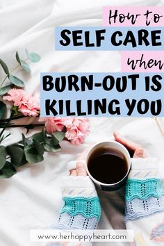 How to recognize if you have burn out syndrome symptoms and start burn out recovery with self care - ideas and tips to try. Take care of yourself with these quick, easy self care ideas that work well on a budget, and overcome burnout with self care. Burn Out Prevention Tips, Burn Out Recovery, Overcome Burnout, Overcoming Burnout, Easy Self Care, Burnout Syndrome, Burnout Recovery, Taking Care Of Yourself