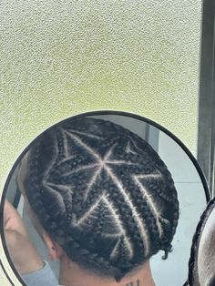 Men Cornrows Design Simple, Men Crown Braids, Wavy Cornrows Men, Swirl Cornrows Men, Men Cornrows Design Full Head, Hair Twist Curls, Cornrow Braids Men, Cornrow Braid Styles