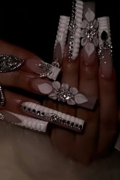 Nails Art Simple, Easy Nail Art Tutorial, Nail Art 2022, Design Nails Art, Nail Art Aesthetic, Nail Art 2023, Nail Designs Bling, Art Guide, Long Acrylic Nail Designs