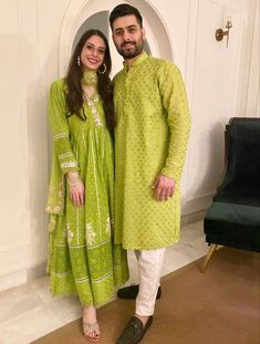 Indian Couple Dress Matching, Couple Outfits Indian Casual, Indian Couple Outfits Matching Simple, Husband Wife Matching Dress Indian, Matching Kurta For Couple, Couple Outfits Matching Traditional, Indian Traditional Couple Outfits, Couple Indian Outfits Matching, Matching Desi Outfits Couples