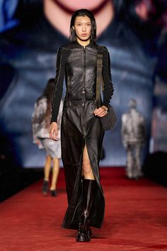 Dark Outfits, Couture Mode, Total Look, Dark Fashion, Helmut Lang, Issey Miyake