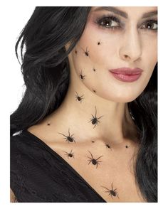 Krabbelnde Spinnen Aufklebe-Tattoos ★ | Horror-Shop.com Hallowen Schminke, Nem Halloween Makeup, Halloween Spider Makeup, Make Up Diy, Halloween Make-up Looks, Uhyggelig Halloween, Witch Makeup, Halloween Eye Makeup