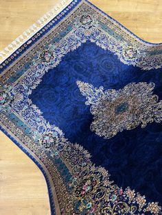 Blue Gold Turkish Silk Rug, %100 Modal Silk Carpet, High Quality Rug, Turkish Carpet, Silk Rug, Silk Carpet, Carpet For Living Room The machine is called 150 combs and is first class in carpet. Material: %100 Modal Silk 3.93 X 5.90 Feet (120 X 180 cm) "Free shipping anywhere"  The most precious pieces of carpet art...                Persian Rug/ Oushak Rugs / Turkish Rugs / Kilim Rug / Area Rug / Bohemian Rug / Runner Rug / Anatolian Rug / Antique Rug / Blue rug / Neutral rug / Pastel color rug Persian Rug Blue, Silk Rugs Persian, Carpet Art, Dark Blue Persian Rug, Iranian Carpet, Iranian Silk Carpet, Blue Indian Rug, Carpet Material, Carpet For Living Room