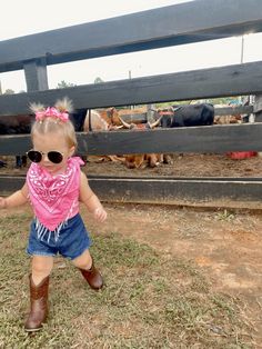 First Rodeo Birthday Party Girl Outfit, Western Birthday Outfit, Cowgirl Birthday Outfit, Cowgirl Birthday Cakes, Baby Cowgirl Outfits, Toddler Cowgirl, Baby First Birthday Themes