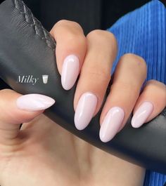 Kutek Disney, Unghie Sfumate, Bunny Nails, Milky Nails, Classy Acrylic Nails, Oval Nails, Girls Nails