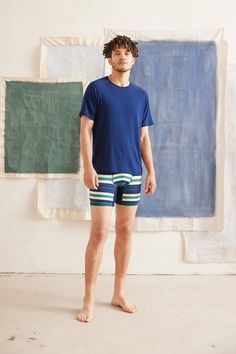 Soft, breathable, and moisture-wicking fabric make these boxers the only ones you'll ever want to wear. Contour stitched for extra comfort in all the right places. Made from our signature ultra-soft and moisture-wicking fabric blend. Made in Canada. 93% Viscose from Bamboo / 7% Spandex. S (28-30/32), M (33-34), L (36-38), XL (40-42). Machine washable and dryer friendly. Multi-pack Short Boxer Briefs For Loungewear, Athleisure Cotton Boxer Briefs For Loungewear, Cotton Athleisure Boxer Briefs For Loungewear, Sporty Green Cotton Boxer Briefs, Casual Cotton Anti-odor Boxer Briefs, Comfortable Stretch Cotton Boxer Briefs, Sporty Relaxed Fit Cotton Boxer Briefs, Athleisure Cotton Boxer Briefs With Moisture-wicking, Sporty Green Boxer Briefs For Loungewear