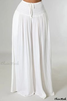 Olivia Mark - High-Waisted Wide-Leg Pants in Solid White with Sophisticated Fold Detailing and Patchwork for Women Modest Dresses Fashion, Solid Color Pants, Casual Wide Leg Pants, Classy Casual Outfits, Modest Fashion Outfits, White Casual, Modest Dresses, Olivia Mark, Skirt Outfits