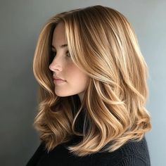 13 Trending Honey Blonde Hair Ideas: Top Looks to Try This Season Old Money Copper Hair, Golden Hair Color Honey, Golden Bronze Hair, Buttery Blonde Hair, Honey Blonde Hair Ideas, Blonde Balayage Honey, Golden Hair Color, Hair Must Haves, Buttery Blonde