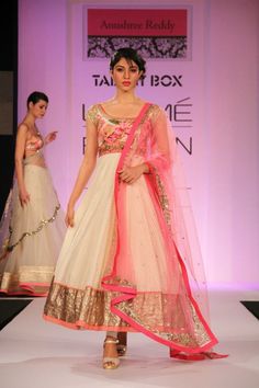 Umbrella Frocks Designs & Styles Latest Collection 2016-2017 (2) Pakistani Wear, Bollywood Retro, Indian Wedding Fashion, Anushree Reddy, Ethnic Chic, Desi Style, Pakistani Dress