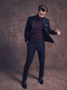 Costum Elegant, A Man In A Suit, Blazer Outfits Men, Man In A Suit, Herren Style, Turtleneck Outfit, Mens Fashion Smart, Mens Fashion Blog, Hipster Mens Fashion