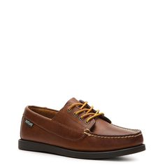 Eastland-Falmouth Loafer A casual shoe for a casual look! The Eastland Falmouth loafer has classic styling and supportive construction for comfort and style. Deck Shoes, Shoe Design, Falmouth, Boat Shoe, Casual Shoe, Sneakers Boots, Shoes Online, Boat Shoes, Style Icons