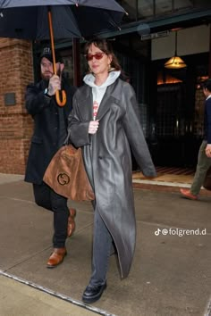 Dakota Johnson Sunglasses, Dakota Johnson Street Style 2024, Dakota Johnson Winter Style, Dakota Johnson 2024, Edgy Fits, Madame Web, Edgy Fashion Chic