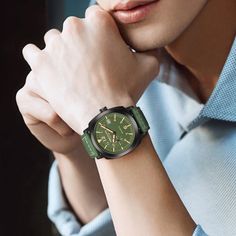 product Green Round Dial Watch, Green Wear-resistant Watch With Round Dial, Casual Green Quartz Watch Accessories, Casual Green Wear-resistant Watch, Glas Art, Cooler Look, Military Watches, Casio Watch, Wood Watch