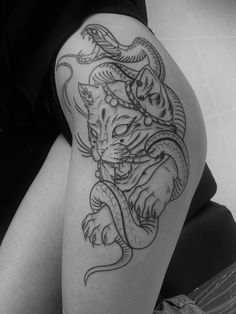 #tattoo #cat #tattoocat Side Thigh Tattoos, Karma Tattoo, Hip Thigh Tattoos, Dragon Tattoo For Women, White Ink Tattoo, Tattoo Cat, Side Tattoos, White Tattoo, Hip Tattoo