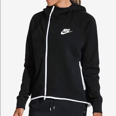 Women’s Size S Nwot Tech Fleece Hoodie, Nike Sportswear Tech Fleece, Women's Sportswear, Cape Jacket, Nike Tech Fleece, Nike Tech, Tech Fleece, Fleece Joggers, Sportswear Women