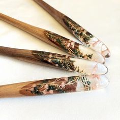 Hair Accessories Bun, Hippie Accessories, Stick Wood, Wood Resin Jewelry, Pin Hair, Hair Fork, Vintage Hippie, Hair Stick, Hair Decorations