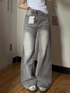 Deep Pocket Wide Leg Jeans, Cheap Medium Wash Pants With Button Closure, Cheap Wide Leg Medium Wash Cargo Jeans, Casual Cheap Jeans With Button Closure, Cheap Medium Wash Straight Leg Pants, Cheap Baggy High Waist Jeans, Cheap Oversized Straight Leg Pants, Cheap Wide Leg Cargo Style Jeans, Cheap Baggy Jeans With Elastic Waistband