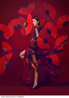 Afrique Art, Shotting Photo, Fashion Photography Inspiration, Pose Reference Photo, Mode Inspo, 인물 사진, China Fashion, Mode Inspiration, Fashion Shoot