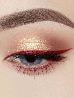 The holiday season calls for extra festive makeup looks. We rounded up the best Christmas makeup ideas, Christmas Eve Eye Makeup, Eyeshadow Looks For Christmas, Soft Christmas Makeup Looks, Christmas Simple Makeup Ideas, Christmas Inspired Eye Makeup, Red Makeup Looks Christmas, Christmas Makeup Inspiration, Christmas Makeup For Brown Eyes, Christmas Work Makeup