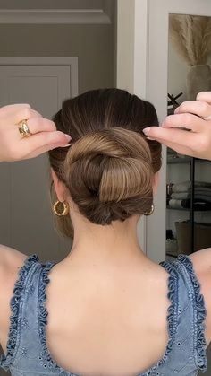 EASY & ELEGANT LOW BUN HAIR TUTORIAL Easy Elegant Low Bun, Elegant Low Bun, Low Bun Hair, Easy Bun Hairstyles For Long Hair, Low Bun Hairstyles, The Bun, Bridal Hair Buns, Easy Bun Hairstyles, Hair Bun Tutorial