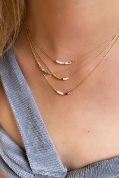 Minimalist Beaded Necklace Dainty Beaded Necklace Minimalist Necklace Delicate Gold Beaded Necklace Tiny Colorful Necklace - Etsy Gold Diy, Gold Bead Necklace, Beaded Bracelet, Colourful Necklace, Glass Bead Necklace, Minimalist Necklace, Snake Chain, Diy Necklace, Gold Beads