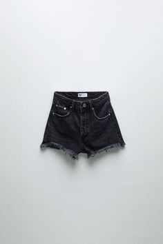 Zara Jean Shorts, Short Zara, Pocket Shorts, Zara Shorts, Frayed Denim, Mid Rise Shorts, Shorts Skirts, Shorts Denim, Baggy Pants