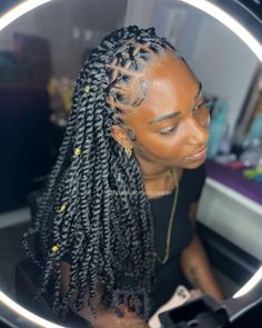 Criss Crossed Twists with Accessories Cross Braids Hairstyles, Looks 90s, Cross Braids