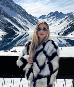 Winter Outfits Canada, Looks Pinterest, Ootd Winter, Snow Trip, Snow Outfit, Winter Festival