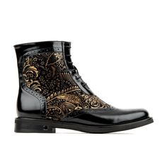 Forever classic, the Mantis - Black & Gold women’s ankle boot is a Italian black leather accented in a suede embossed feather print.   Handcrafted in beautiful Italian leather, these women’s ankle boots are a comfortable, lace up boot that will go with anything in your wardrobe.  If you are searching for an elevated black ankle  boot, look no further.     Also, please note, our shoes are not made specifically for wide feet. We recommend cleaning our shoes with a soft bristle, horsehair brush or Inktober Inspiration, Fancy Boots, Designer Ankle Boots, Unique Boots, Gold Boots, Italian Leather Shoes, Platform Ankle Boots, Sole Shoes, Footwear Design Women