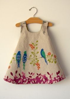 I will most definitely dress my girls in dresses like this. Not only is it adorable, it's reversible! Baby Mode, Couture Mode, Pinafore Dress